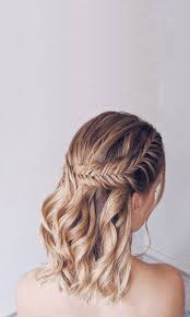 28 Captivating Half Up Half Down Wedding Hairstyles Bridesmaid Hair For Short Hair And Medium Length Garden Hair Styles Wedding Hair Down Short Hair Styles