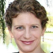 Jennifer Nowlin's Instagram, Twitter & Facebook