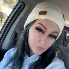 Shantel Buford's Instagram, Twitter & Facebook