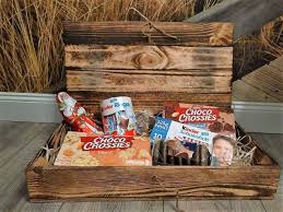 Schatzkiste Geschenkekiste Flaschenkiste Geschenke Fur Manner Holzkiste Aufbewahrungskiste Mannergeschenk Sussigkeiten Versteck Mitbringsel Holzkisten Flaschenkiste Und Holzkiste Mit Deckel