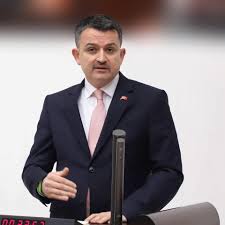 Bekir pakdemirli, 2013 yılından beri turkcell yönetim kurulu üyesidir. Bekir Pakdemirli Cumhuriyet Tarihinin Rekorunu Kirdik