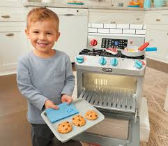 The little tikes modern kitchen is the only kitchen with a premium look and feel of wood. First Oven Little Tikes