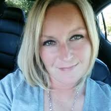 Carrie Decker (carriedckr)