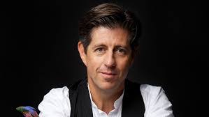 Paul Bond's Instagram, Twitter & Facebook