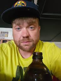 I need more EDM friends to go to shows with 😭