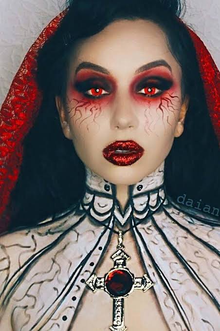 Glam and Sexy Vampire Makeup Ideas 2017 ☆ See more: http://glaminati.com/ vampire-makeup-ideas/