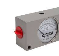 In-Line Flow Indicator w/thermometer, 3/4 NPSF Port, 6000 PSI, 4-48 GPM