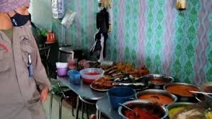 Brigjen katamso, tepatnya di dekat wisma bca slipi menangkap beberapa orang anak muda yang diduga ingin memprovokasi. Langgar Jam Operasional Selama Ramadan 2 Warung Makan Di Padang Diberi Peringatan Bagian All