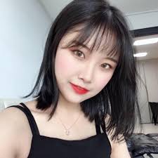 가슴속에 3천원쯤은 품고다녀야 하는 이유 ❤ 선유도역 7,8번입구 지하에 #고로케하우스 생김!!!!!!!!! 이거 종류도많고  완전맛있어서 가양역에선 줄서서먹는다규;; 게다가 오픈기념으로 찹쌀도넛,꽈배기가 500원이래 ㄷㄷ 진심 출퇴근할때 선유도역타는사람  왕부럽다 ...