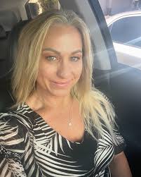 Walked the dog, worked out, cleaned the house, showed houses to my  clients...it's a great Saturday! Enjoy your day!🩷☀️#rachelrussell  #educaterealestate #productivesaturday #buyersagent