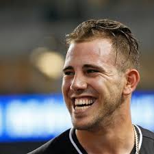 Miami Marlins pitcher Jose Fernandez dead after boating accident