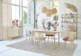 Optez pour des chaises insolites. Chaise Vintage Rose Cannage En Rotin Et Bouleau Massif Mauricette Maisons Du Monde
