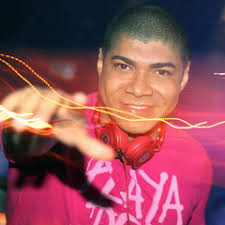 Stream Horacio Pineda Cantillo music