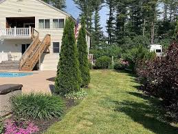 1 Fern Rd, North Hampton, NH 03862