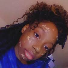 Happy Born Day to my Niece the Super Star. I love you Enjoy @ecnaiva