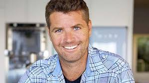 News controversial celebrity chef pete evans could star on a reality tv show after his latest controversy has blown up social media. Pete Evans Injured In Horrific Reef Accident Triple M