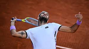 Berrettini's racquet is a head extreme pro stock and according to a tennisnerd reader and italian tennis forums (grazie mille. Hgxtr3qpckzgtm