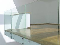 Come progettare i parapetti in vetro,rispettando le norme in materia di sicurezza e garantirne la funzionalità e pulizia nel tempo risparmiando sulla. Parapetto In Vetro Alba Faraone Ringhiera Soppalco Progettazione Scale Disegno Scala