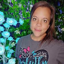 Brand new Midea infrared quartz heater with 3 heat settings, adjustable  thermostat, tip-over protection, and overheat protection. Still sealed in  its original packaging.