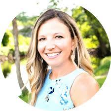 Kendra Dodson's Instagram, Twitter & Facebook