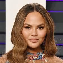 Before she was a cookbook author and mom, teigen was strutting down the runway. Why People Love Chrissy Teigen Popsugar Celebrity