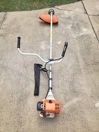 The bezel over the pull start says it's a fs 90 av electronic. For Sale Stihl Fs 90 Fs90 Edger Weed Eater Brush Cutter W Bike Handle Grips 250 Obo Imgur