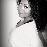 Angelica Olsen's Instagram, Twitter & Facebook