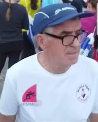 Fjalet e bukura te z.Skender Gashi antar nga Kosova i shoqates sone para  kesaj sfide na motivojne dhe na frymezojne... Mike e miq; sot vendosa që të  jam pjesëmarrës i ultramaratonës A R T E R I A E A R B