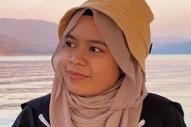 Social media could be encouraging young people to use substances,  researcher warns