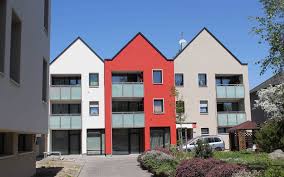 Mit rund 6.500 wohnungen, im neubau oder modernisiert, bieten wir familien, singles, jungen und älteren menschen das passende zuhause für jeden anspruch und lebensstil. Architekturfarbe Christian Brandstadter Projekt Faulbruchstrasse Russelsheim