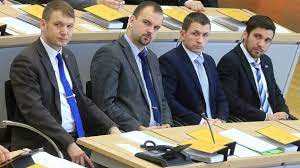 Ministerpräsident reiner haseloff hat umfragen zufolge gute chanchen auf eine weitere amtszeit. Landtag Sachsen Anhalt Die Afd Ist Naturlich Nicht Eine Fraktion Wie Jede Andere Archiv