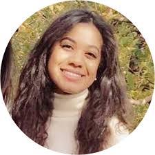 Simone Mcgowan's Instagram, Twitter & Facebook