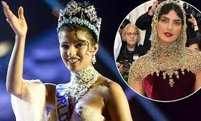Priyanka Chopra Details How She Suffered A Wardrobe Malfunction At The 2000 Miss World Competition Daily Mail Online Former miss world priyanka chopra attends the miss world 2009 finals at the gallagher convention. priyanka chopra details how she