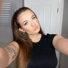 Shauna Mcmanus's Instagram, Twitter & Facebook