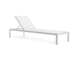 White pool chaise lounge chairs. 10 Easy Pieces Modern White Outdoor Chaise Lounges Gardenista