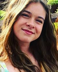 Rachelle Hyde's Instagram, Twitter & Facebook