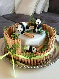 Panda Cake How Adorable Pandas Cakedecorating Creative Cake Decorating Cake Decorating Designs Panda Cakes