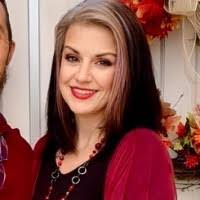 Joni Graves's Instagram, Twitter & Facebook