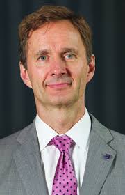 Young Alumni Committee presents: Presidential Spring Fling: It's Gonna Be  'Uge! Thursday, April 14th, 8-10pm Page 3