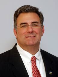 Alexander Mirabella receiving Christopher Columbus Man of the Year Award