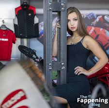 Fiege Eszter  Eszter  Teenstarlet Nóra  eszterjozsaofficial Nude Leaks  Photo 3 | TheFappening