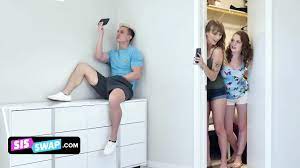 Siswap - Lusty Stepsisters Trick Their Big Stepbros And Fuck Them On The  Couch - XNXX.COM