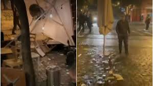 Se originó poco después del inicio de la cinematografía n 3 con el estreno en el salón de la filarmónica de iquique el 20 de mayo de 1897 del documental una cueca en cavancha, del director luis oddó osorio, 47 una de las primeras cintas de chile filmadas y exhibidas en dicho país 48 —con anterioridad, el empresario francisco de. Y4nv Xhamtogam