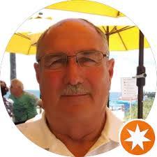 Sean Dearborn's Instagram, Twitter & Facebook