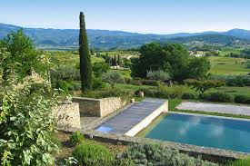 Stay on top of things! Magazine Article The Upper Vaucluse Provence In Country Style