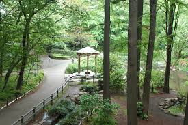 学芸大学駅からはじめる学芸大学・目黒さんぽ〜住宅地に点在する緑の公園と名刹を巡るさんぽコース〜｜さんたつ by 散歩の達人