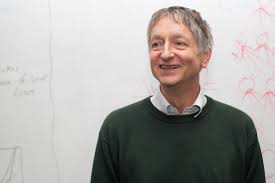 Résultat de recherche d'images pour "geoffrey hinton"