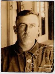 Richard Sanderlin's Instagram, Twitter & Facebook