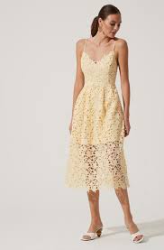 Maybe you would like to learn more about one of these? 32 Beautiful Dresses To Wear To Your Next Summer Wedding Weddingwire