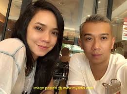 Rakaman perbualan antara sajat dengan seseorang mengenai nora danish nak tarik diri seandainya fasha hadir di even jakel apa kata anda видео bukti nora danish halau fasha sandha 2017 канала the gosip kaki. 12 Foto Pra Perkahwinan Nora Danish Dan Nedim Nazri Jangan Terkejut Lihat 3 Foto Baju Kahwin Mereka Yang Sangat Mewah Pelangi